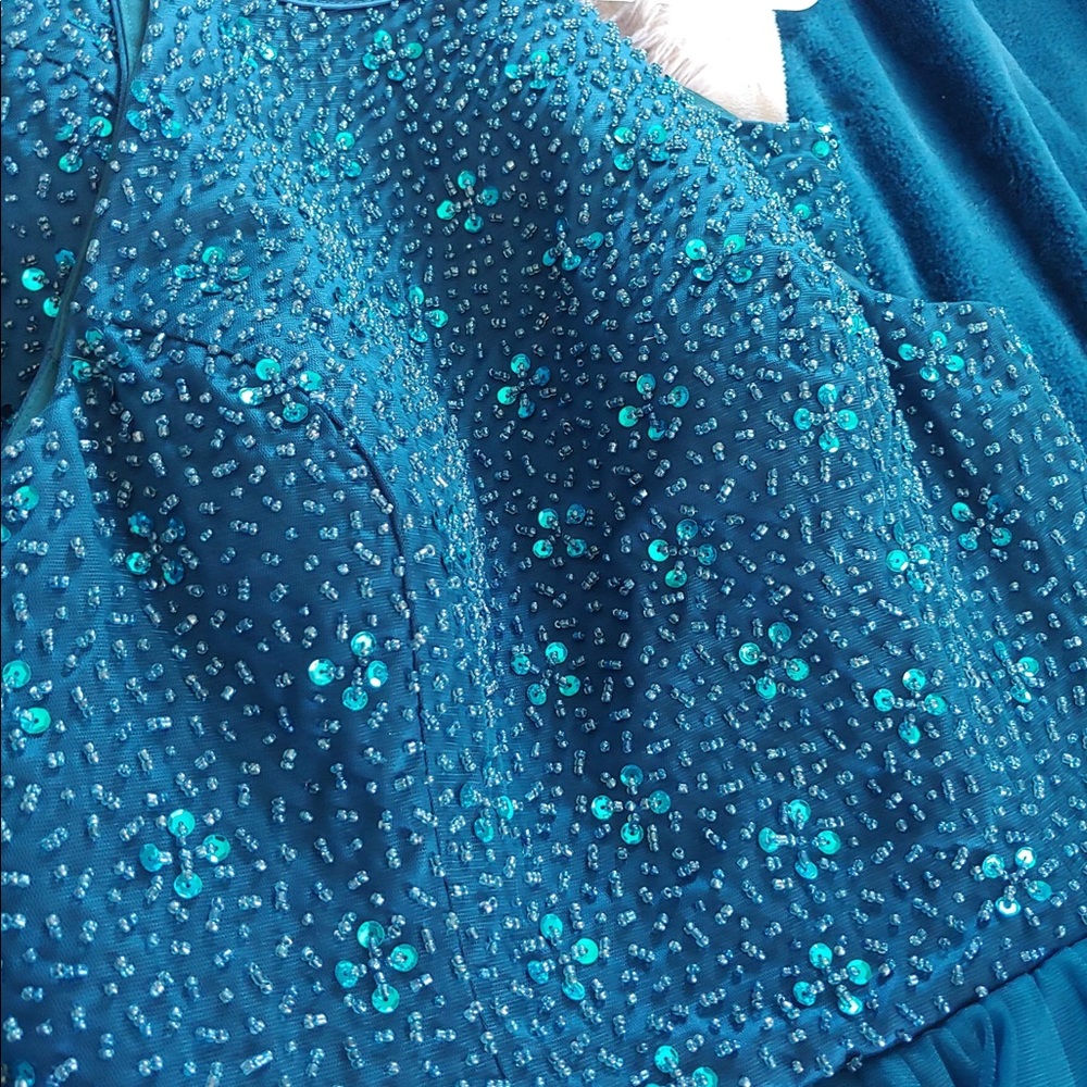 Teal grad dress - Picture 3 of 4